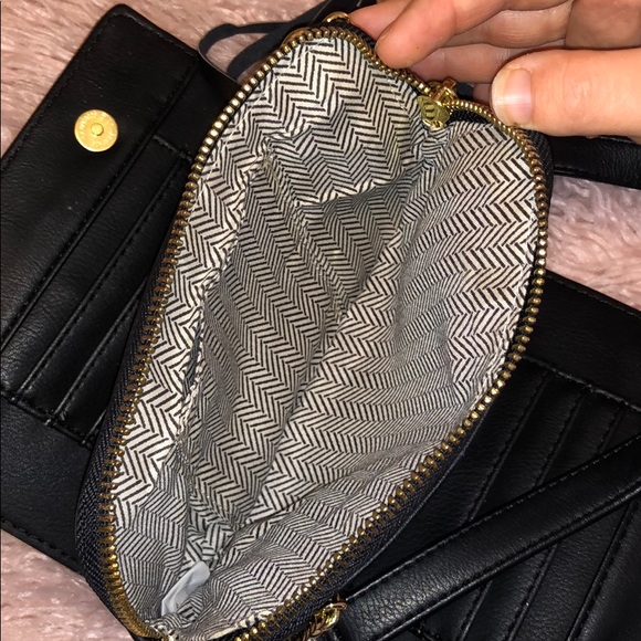 Steve Madden Crossbody Bag - Picture 6 of 11